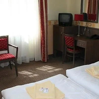 Hotel Ostruvek Praga